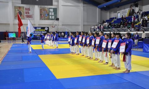 Yıldızlar Takımlar Türkiye Kuraş Şampiyonası Kütahya'da Başladı