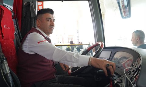 Adıyamanlı Otobüs Firması Yolcularına Çiğ Köfte İkramı