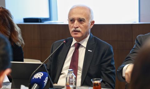 DEİK Başkanı Nail Olpak'tan 2025 Ekonomi Değerlendirmesi