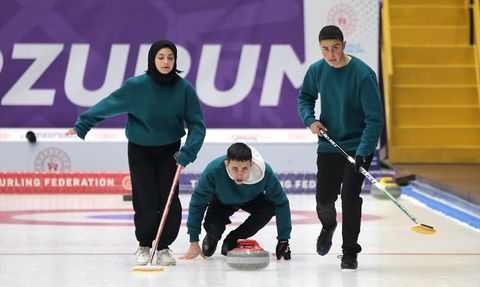 Erzurum'da EİT 2025 Kış Oyunları'nın 4. Günü Tamamlandı