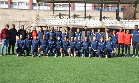 Kadınlar 1. Ligi'nin Namağlup Takımı: Yüksekova Spor