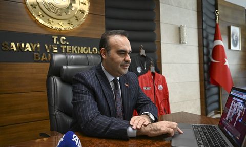 Sanayi ve Teknoloji Bakanı Kacır, Yılın Kareleri Oylamasında