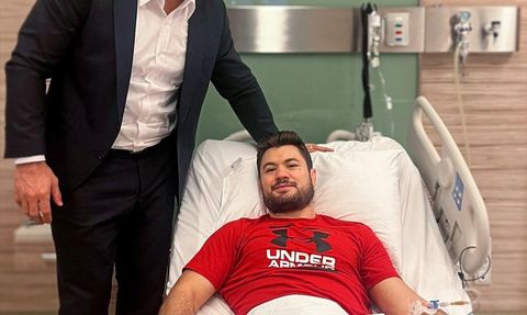 Taha Akgül, Ameliyat Olan Milli Güreşçi Ali Cengiz'i Ziyaret Etti