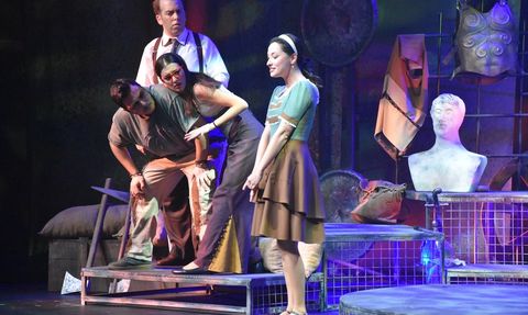 Trabzon'da 'Savaş Müzesi' Oyununun Prömiyeri Gerçekleşti