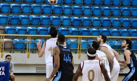 Trabzonspor Yarı Finalde: Çayırova Belediyespor'u Geçti