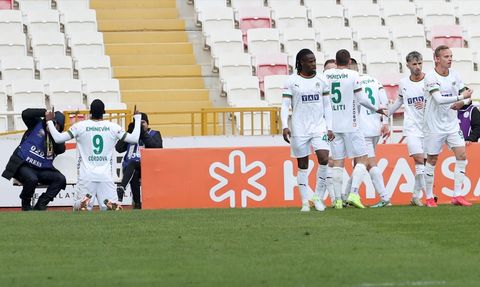 Trendyol Süper Lig'de Beraberlik: Sivasspor 1-1 Alanyaspor