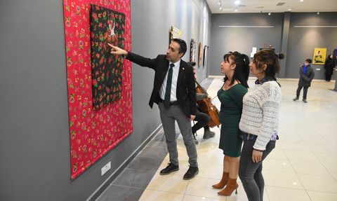 Yankı ve Yansı Arasında Anadolu Kadınları Sergisi Malatya'da Açıldı
