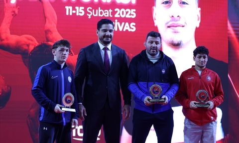 23 Yaş Altı Türkiye Güreş Şampiyonası'nın Şampiyonları Belirlendi