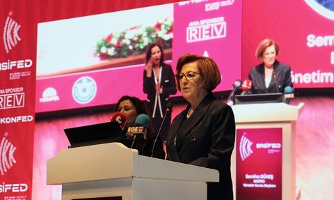 4. İzmir Kadın ve İktisat Kongresi Başladı