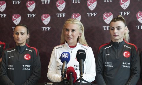 A Milli Kadın Futbol Takımı, Yeni Hedeflerle Medya Önünde
