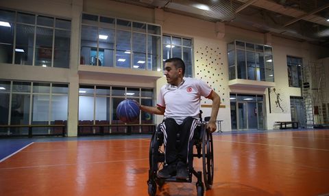 Bedensel Engelli Basketbolcu İlker Eker'in Sahalara Dönüş Hayali