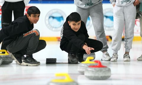 Digor'da Gençler Curling ile Büyüyor