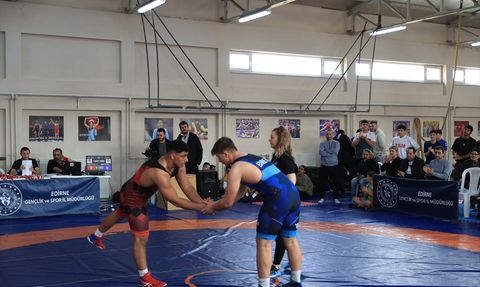 Edirne'de Deprem Şehitleri Unutulmadı