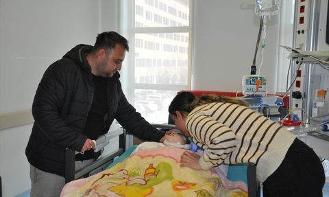 Epilepsi Hastası Küçük Asiye'nin Güvenli Beslenme Süreci