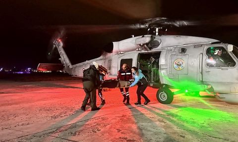 Gökçeada'dan Çanakkale'ye Askeri Helikopterle Hastaya Acil Sevk