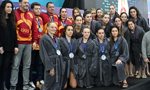 İzmir Büyükşehir Belediyespor Üst Üste İkinci Kez Şampiyon!