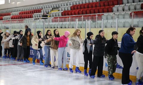Kış Sporları Kampı ile Öğrencilere Yenilikler