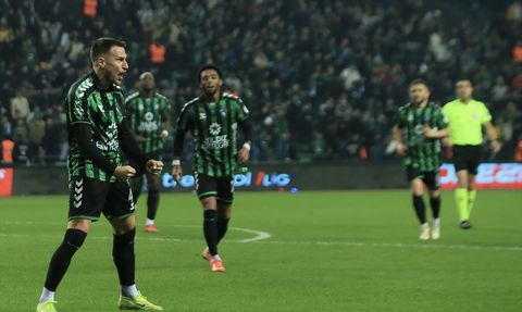Kocaelispor, Ahlatcı Çorum FK Maçını 2-0 Kazandı