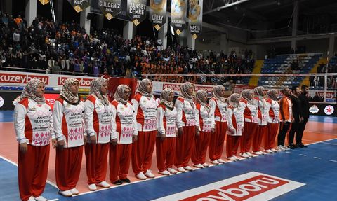 Kuzeyboru ile Anadolu Sultanları Gösteri Maçında Buluştu