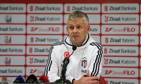 Onvo Antalyaspor Teknik Direktörü Emre Belözoğlu'nun Beşiktaş Maçı Sonrası Açıklamaları