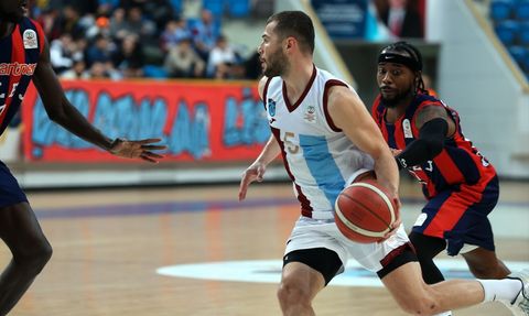 Trabzonspor, TED Ankara Kolejliler'i Mağlup Etti