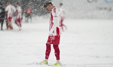 Trendyol 1. Lig'de Kar Yağışı Maçını Etkiledi