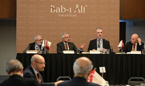 Ulaştırma ve Altyapı Bakanı Uraloğlu'ndan Çarpıcı Açıklamalar