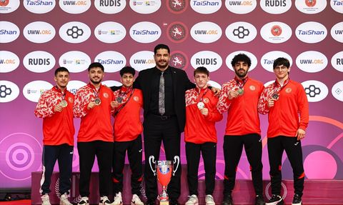 23 Yaş Altı Avrupa Güreş Şampiyonası'nda Tolga Özbek Bronz Madalya Kazandı