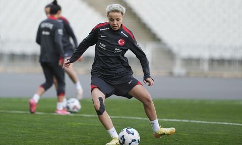 A Milli Kadın Futbol Takımı Slovenya Maçı Hazırlıklarına Devam Ediyor