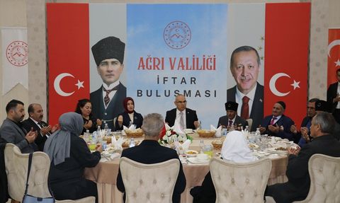Ağrı ve Kars'ta Şehit Aileleri ve Gazilere İftar Daveti