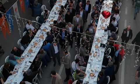 AK Parti Balıkesir İl Teşkilatı'ndan Birliktelik İftarı