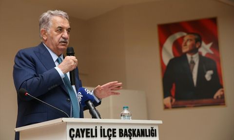 AK Parti Genel Başkan Yardımcısı Hayati Yazıcı, Rize'de Milletin Değerlerine Vurgu Yaptı
