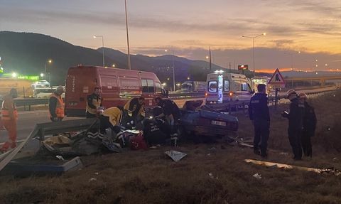 Anadolu Otoyolu'nda Trafik Kazası: İki Ölüm, Bir Yaralı