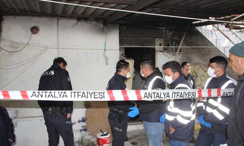 Antalya'da Yangın Faciası: 73 Yaşındaki Kadın Hayatını Kaybetti