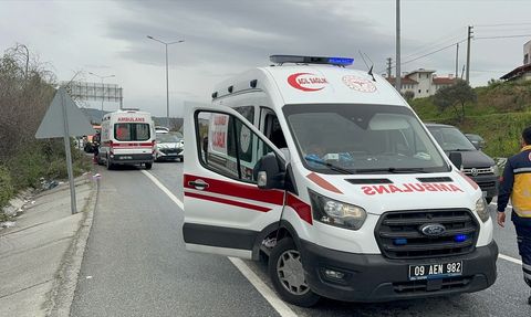 Aydın'da Otomobil Devrildi: 7 Yaralı