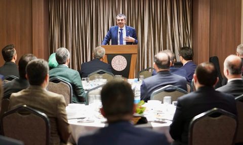 Bakan Tekin, Milli Eğitim Müdürleriyle İftar Programında Buluştu