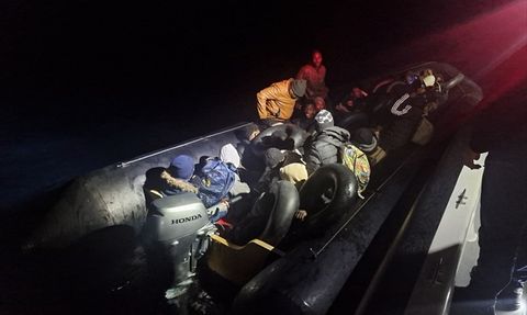 Balıkesir'de Yasa Dışı Göçmen Operasyonu: 35 Düzensiz Göçmen Yakalandı