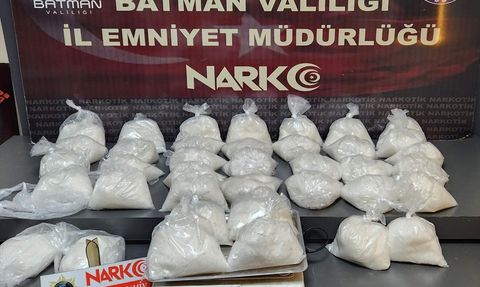 Batman'da Uyuşturucu Operasyonu: 20 Kilo Metamfetamin Ele Geçirildi