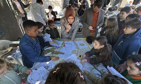 Bolu'da Bilim Şenliği Coşkusu: Kurgusal Karakterler 'Erik Dalı' Oynadı