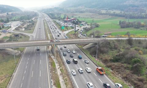 Bolu ve Düzce Kesiminde Ramazan Bayramı Yoğunluğu
