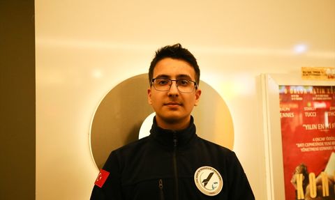 Bursa'da Öğrenciler 'Ufkun Ötesinde' Belgeselini İzledi