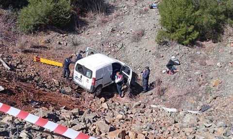 Bursa'da Uçuruma Yuvarlanan Araçta 1 Kişi Hayatını Kaybetti