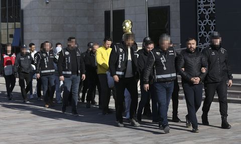 Çanakkale'de Otelde Kavga: 10 Zanlı Gözaltına Alındı