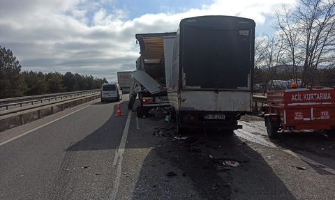 Çankırı'daki Zincirleme Trafik Kazasında 1 Kişi Hayatını Kaybetti