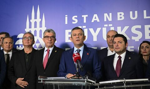 CHP Genel Başkanı Özgür Özel'den İBB Açıklamaları