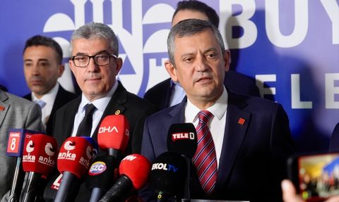 CHP Olağanüstü Kurultayını 6 Nisan'da Toplayacak