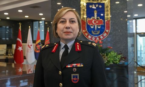 Cumhuriyet'in İlk Kadın Generali Özlem Yılmaz'dan Kadın İstihdamına Önem Vurgusu