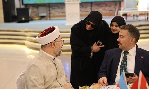 Diyanet Başkanı Erbaş Iğdır'da İftar Programında Konuştu