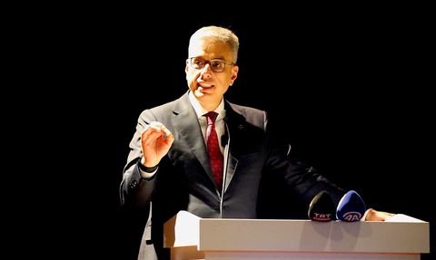 Diyarbakır'da gençlere çağrı: Medeniyetin değerlerini öğrenin