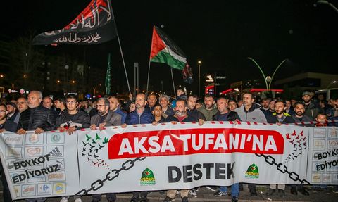 Diyarbakır'da İsrail'in Gazze'ye Saldırılarına Protesto